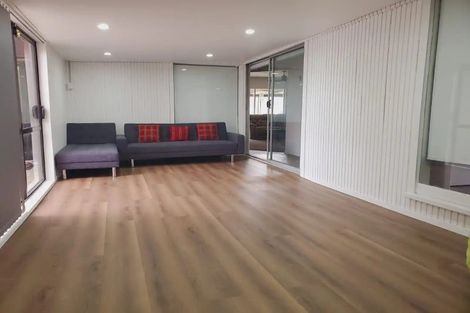 Photo of property in 18 Bellfield Road, Opaheke, Papakura, 2113