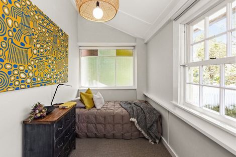 Photo of property in 21 Cameron Road, Bluff Hill, Napier, 4110