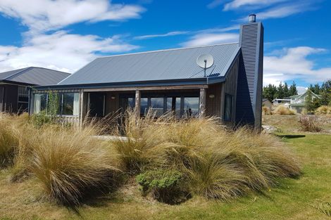 Photo of property in 19 Hamilton Drive, Lake Tekapo, 7999