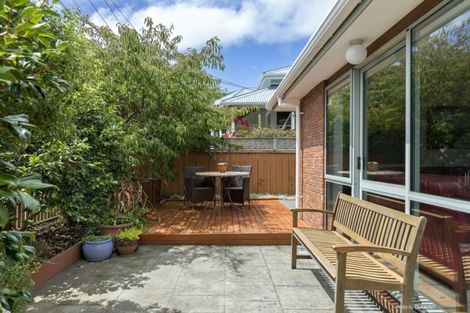 Photo of property in 6 Avon Street, Island Bay, Wellington, 6023
