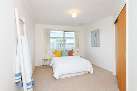 Photo of property in 68 Pacific Drive, Fitzherbert, Palmerston North, 4410