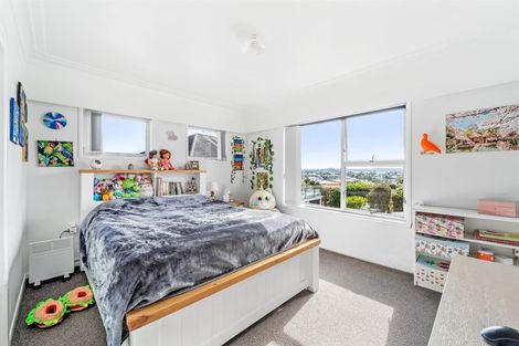 Photo of property in 69 Wade River Road, Stanmore Bay, Whangaparaoa, 0932