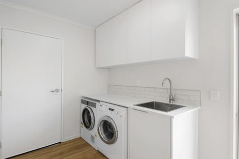 Photo of property in 83a Wilsons Road, Saint Martins, Christchurch, 8022