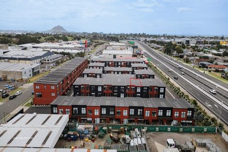 Photo of property in 40/17 Owens Place, Mount Maunganui, 3116