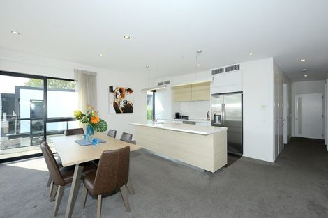 Photo of property in 4/275 Kilmore Street, Christchurch Central, Christchurch, 8011