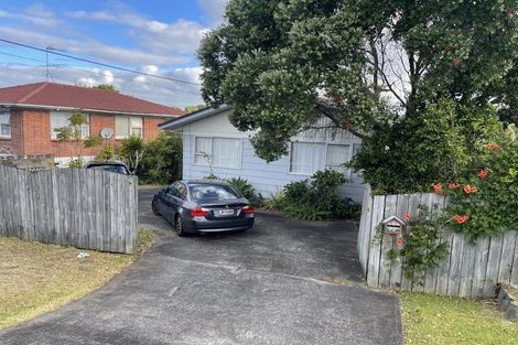 Photo of property in 73 Triangle Road, Massey, Auckland, 0614