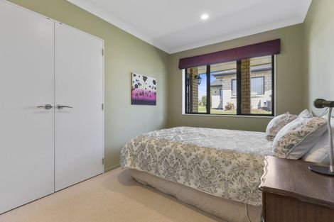 Photo of property in 59 Karamea Street, Whalers Gate, New Plymouth, 4310
