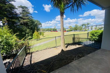 Photo of property in 48/21 Armoy Drive, East Tamaki, Auckland, 2016