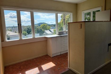 Photo of property in 2 Eden View Road, Sandringham, Auckland, 1025