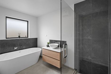 Photo of property in 8 Dray Place, Halswell, Christchurch, 8025