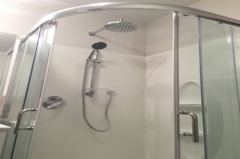 Photo of property in 1/16 Green Lane East, Remuera, Auckland, 1050