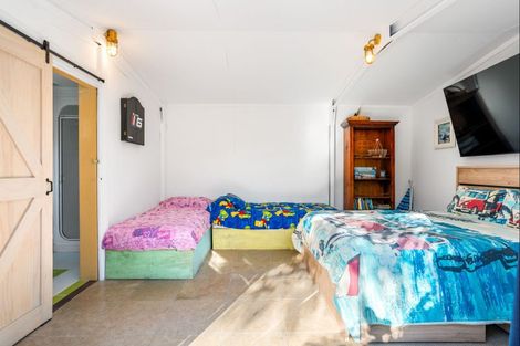 Photo of property in 118a Otahu Road, Whangamata, 3620