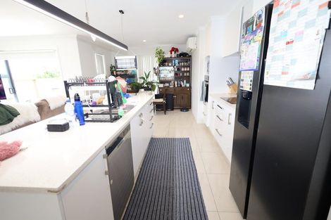 Photo of property in 10 Herring Place, Omokoroa, 3114