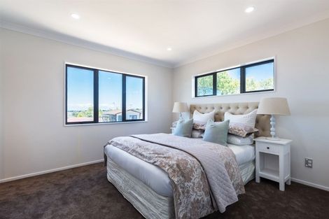 Photo of property in 4225c Great North Road, Glendene, Auckland, 0602