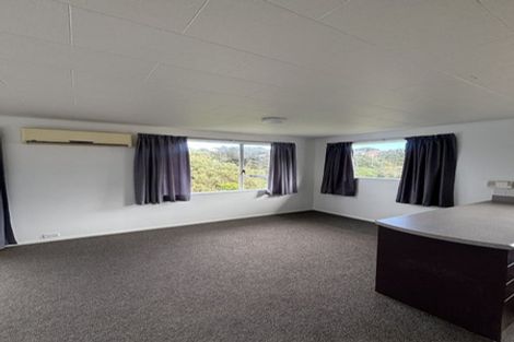 Photo of property in 1/26 Penryn Drive, Camborne, Porirua, 5026