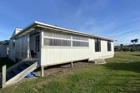Photo of property in 9 Dune Crescent, Oreti Beach, Invercargill, 9879