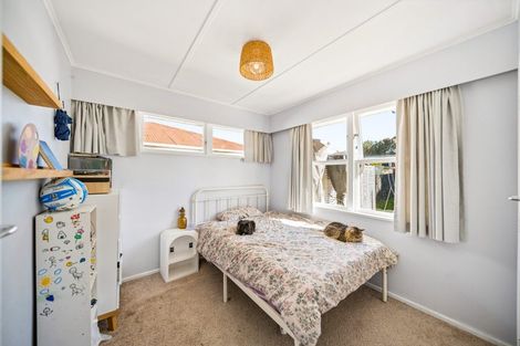 Photo of property in 21 Kayes Road, Pukekohe, 2120