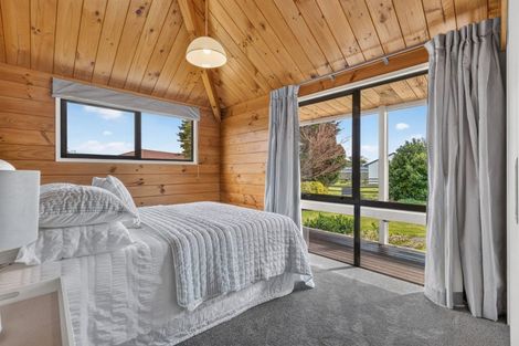 Photo of property in 14 Parfitt Place, Ngatea, 3503