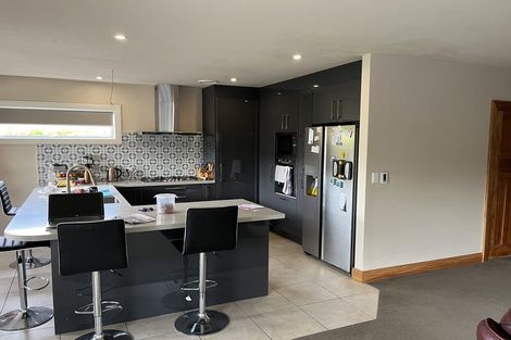 Photo of property in 14 Wairakei Road, Strowan, Christchurch, 8052