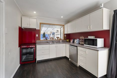 Photo of property in 84 Lethbridge Street, Feilding, 4702