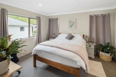 Photo of property in 20 Gifford Grove, Churton Park, Wellington, 6037