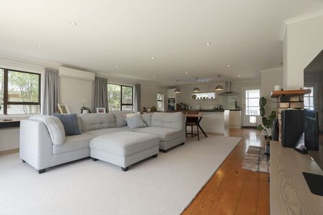 Photo of property in 1/69 Salisbury Road, Birkdale, Auckland, 0626