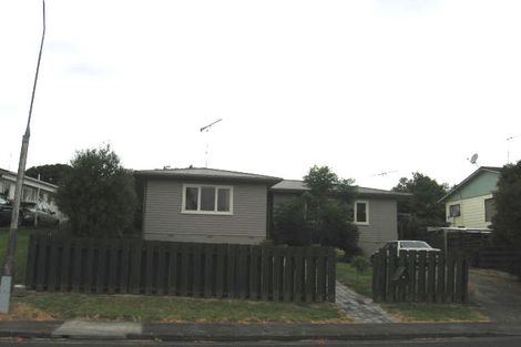 Photo of property in 18 Hellyers Street, Birkdale, Auckland, 0626