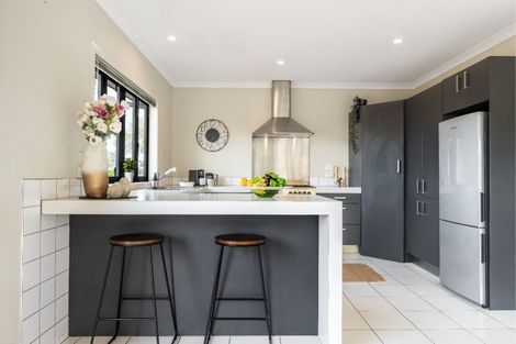 Photo of property in 62 Jeffs Road, Dairy Flat, Albany, 0794