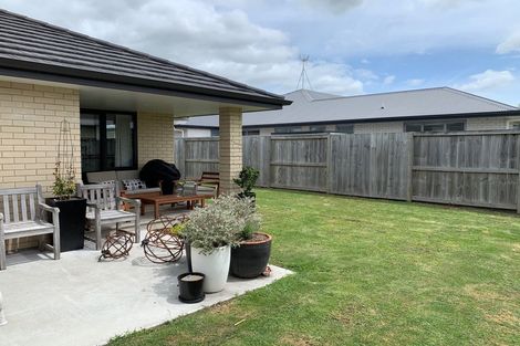 Photo of property in 14 Kowhai Drive, Cambridge, 3434
