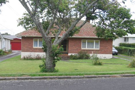 Photo of property in 12 Ryburn Road, Mount Wellington, Auckland, 1062