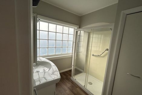 Photo of property in 227 The Parade, Island Bay, Wellington, 6023