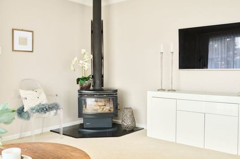 Photo of property in 4 Mana Avenue, Titahi Bay, Porirua, 5022