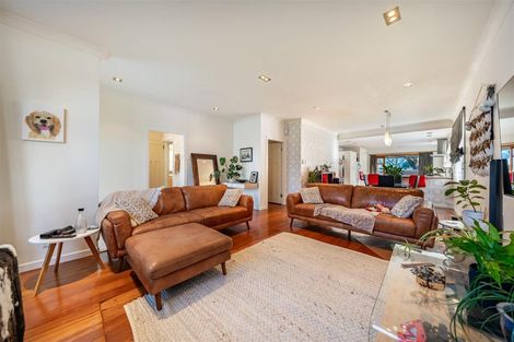 Photo of property in 43 Kensington Avenue, Petone, Lower Hutt, 5012