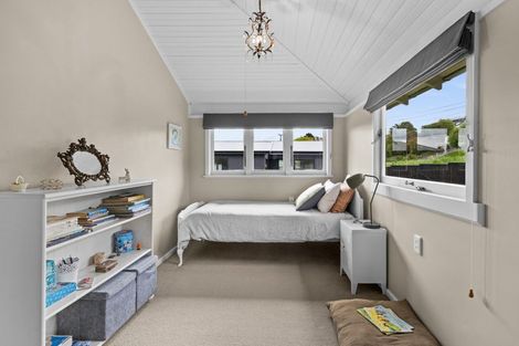 Photo of property in 46 Palmerston Road, Havelock North, 4130