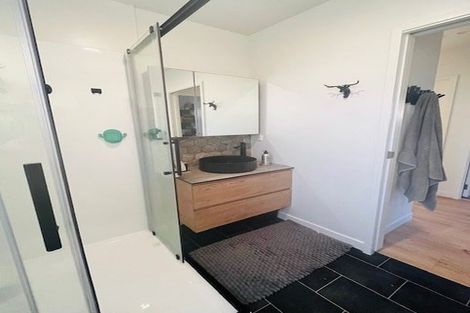 Photo of property in 15 Ash Grove, Maungaturoto, 0520