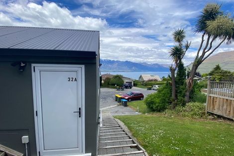 Photo of property in 32 Avalon Crescent, Fernhill, Queenstown, 9300