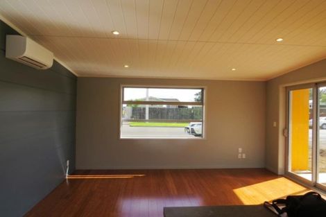 Photo of property in 461-465 Carrington Street, Upper Vogeltown, New Plymouth, 4310