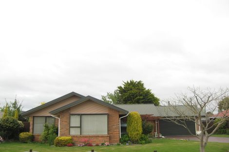Photo of property in 7 Hibiscus Place, Redwood, Christchurch, 8051