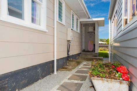 Photo of property in 12 Charles Street, Riverdale, Gisborne, 4010