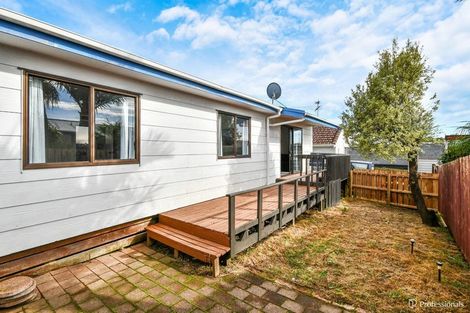 Photo of property in 2/9 Porchester Road, Papakura, 2110