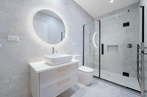 Photo of property in 4 Puihi Crescent, Massey, 0614