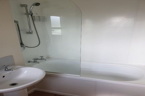 Photo of property in 9/52 Russell Terrace, Berhampore, Wellington, 6023