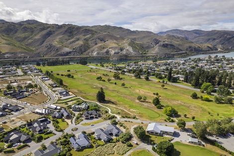 Photo of property in 50 The Dunes, Cromwell, 9310