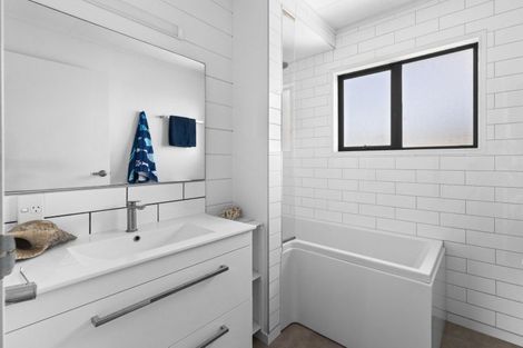 Photo of property in 91 Harper Road, Waimarama, Havelock North, 4294