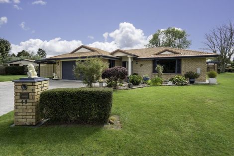 Photo of property in 49 Cowley Drive, Leamington, Cambridge, 3432