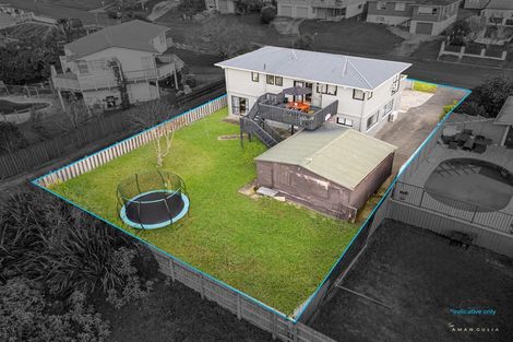 Photo of property in 13 Bodi Place, Te Atatu South, Auckland, 0610