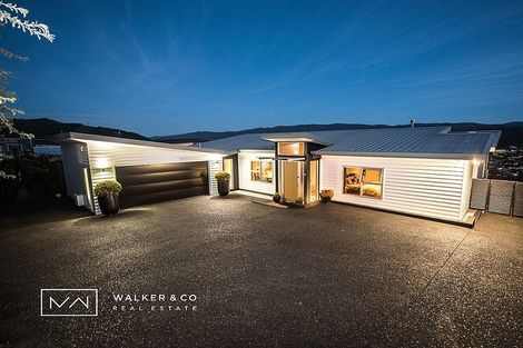 Photo of property in 17a Riverstone Drive, Riverstone Terraces, Upper Hutt, 5018