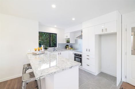 Photo of property in 2/57 Wairakei Road, Bryndwr, Christchurch, 8052