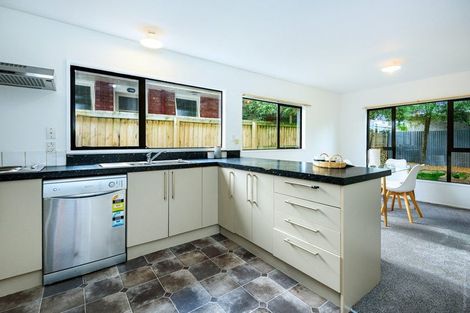 Photo of property in 2/147 Springfield Road, St Albans, Christchurch, 8014