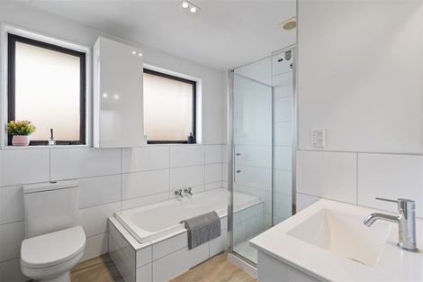 Photo of property in 28 Holland Drive, Kaiapoi, 7630